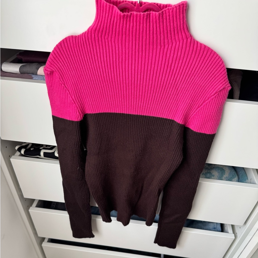 Colorblock Zara Turtleneck Sweater - Pink and Brown